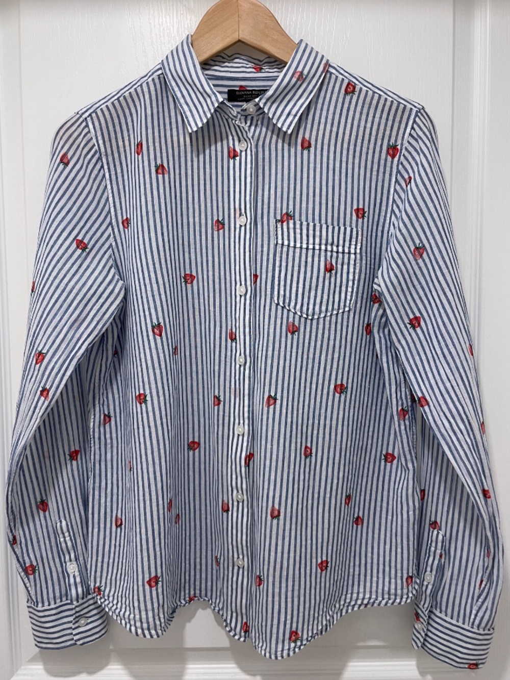 BANANA REPUBLIC Quinn Boy Fit Stripes & Strawberries Linen Shirt Size Small Tall